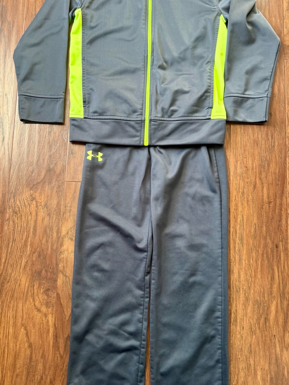 Under Armour Boys Size 7 Gray & Neon Yellow Tracksuit Set (Jacket & Pants)